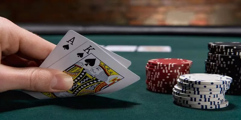 Cách chơi bài Poker - Vòng Flop